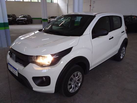 FIAT MOBI 1.0 EVO FLEX LIKE. MANUAL FIAT MOBI 1.0 EVO FLEX LIKE. MANUAL